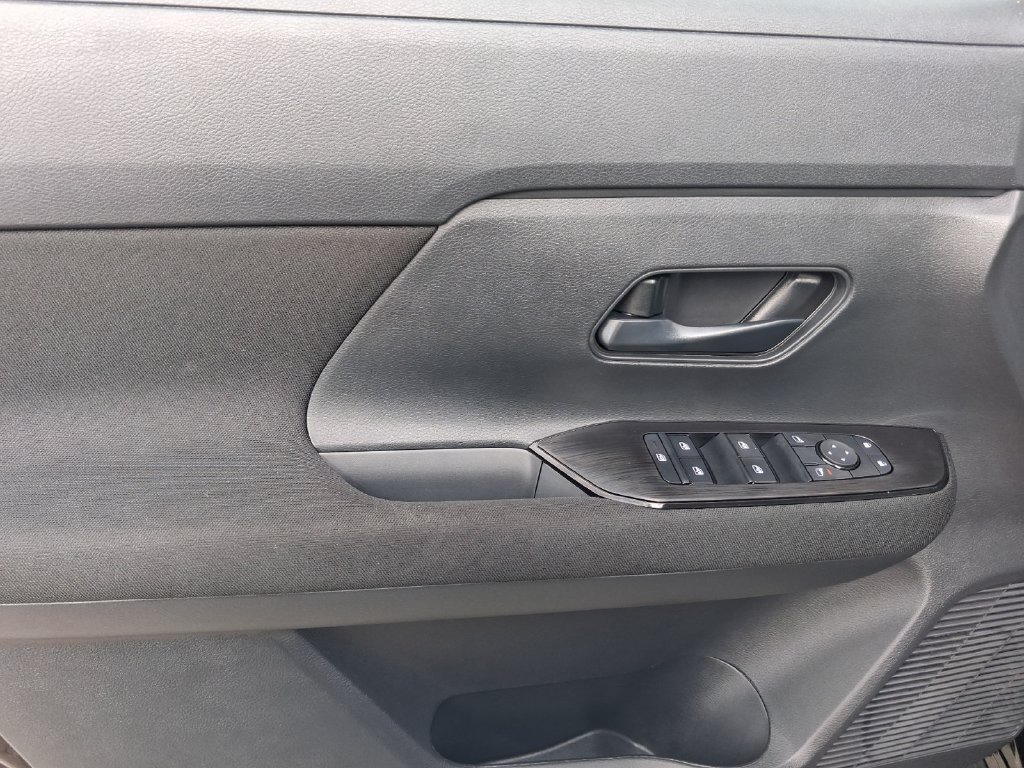 New 2027 Nissan Kicks S FWD image 26