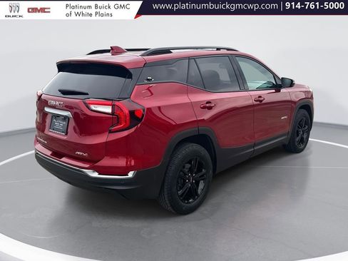 Used 2024 GMC Terrain AT4 image 7