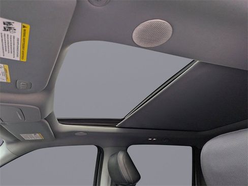 Used 2021 Ford F150 Lariat w/ Equipment Group 502A High image 20