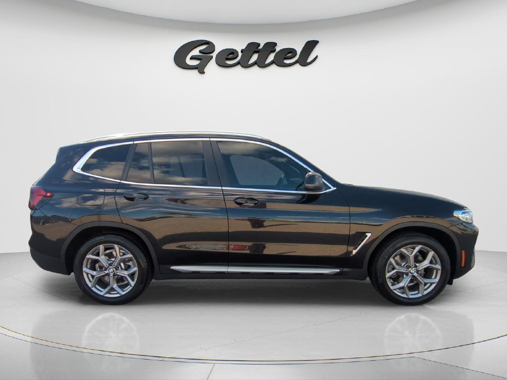 Used 2023 BMW X3 xDrive30i AWD/4WD image 3