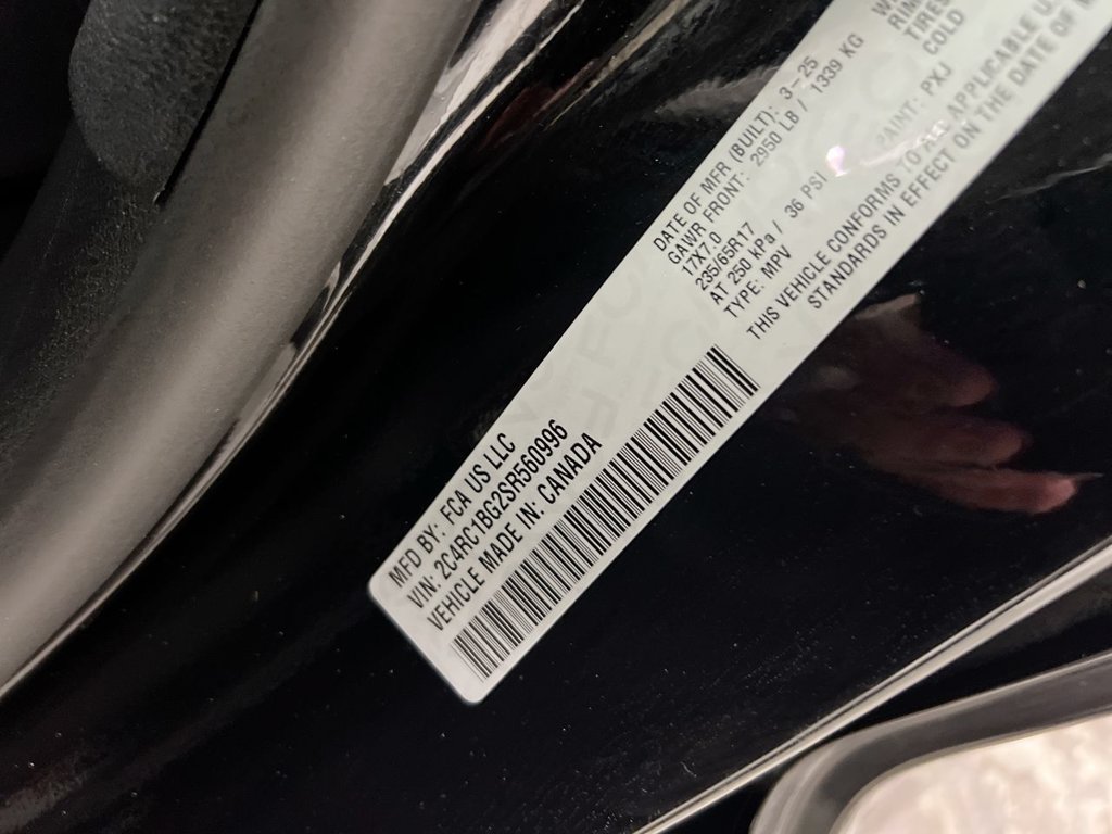 Used 2025 Chrysler Pacifica Select FWD image 28