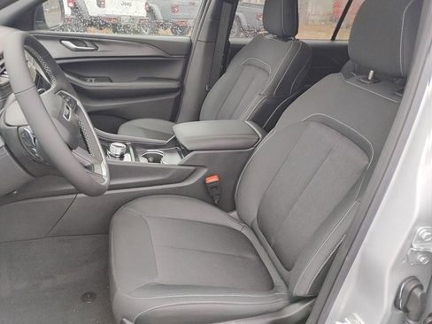 New 2025 Jeep Grand Cherokee L Laredo w/ Luxury Tech Group I AWD/4WD image 25