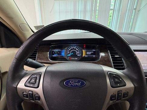 Used 2015 Ford Taurus Limited w/ Equipment Group 301A FWD image 24