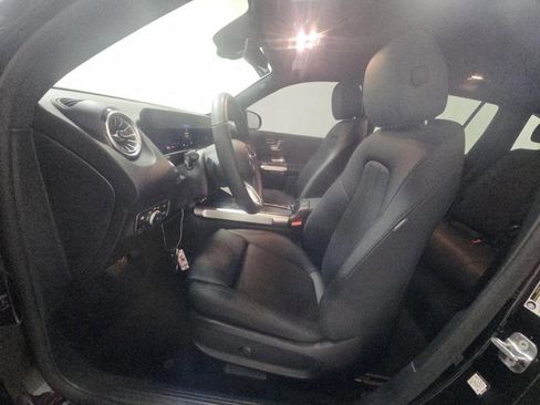 Used 2025 Mercedes-Benz EQB 250+ 250+ image 4