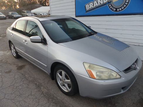 Used 2005 Honda Accord EX image 31