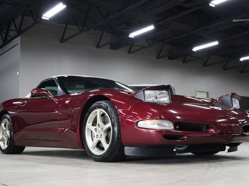 Used 2003 Chevrolet Corvette Convertible w/ Preferred Equipment Group1 RWD image 11