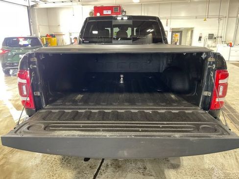 Used 2022 RAM 3500 Limited AWD/4WD image 23
