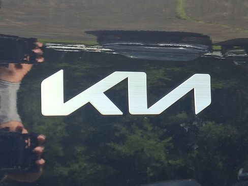 Used 2024 Kia EV6 Wind w/ Wind Technology Package AWD/4WD image 31