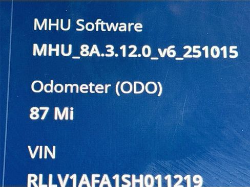 New 2025 VinFast VF 8 Plus AWD/4WD image 12