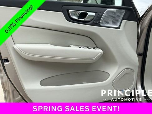 New 2026 Volvo XC60 B5 Ultra w/ Climate Package image 25