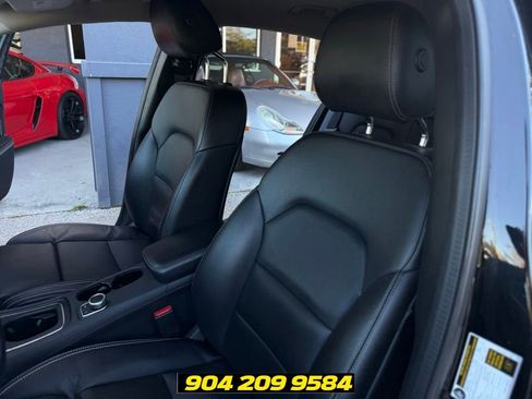 Used 2020 Mercedes-Benz GLA 250 image 23