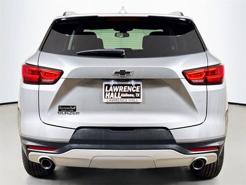 Certified 2025 Chevrolet Blazer LT w/ Convenience Package image 5