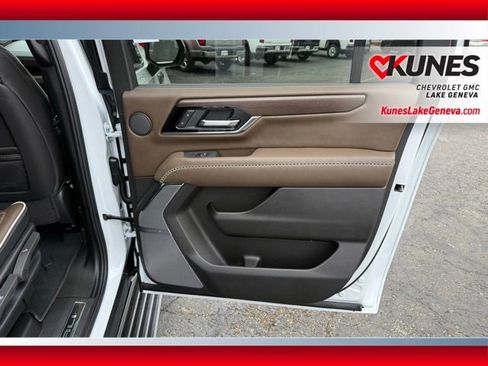 New 2026 GMC Yukon XL Denali Ultimate w/ LPO, Floor Liner Package image 21