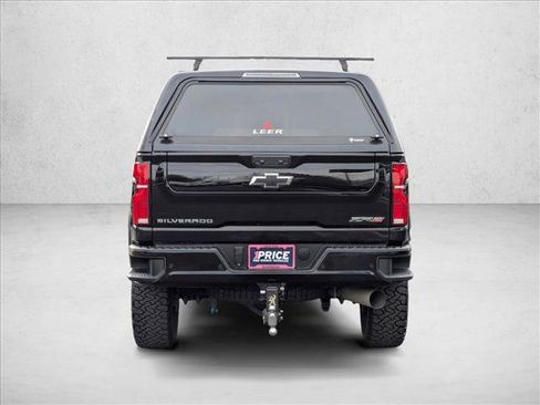 Used 2024 Chevrolet Silverado 2500 ZR2 image 6