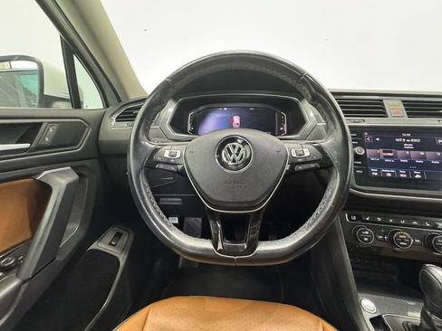 Used 2019 Volkswagen Tiguan SEL FWD image 22