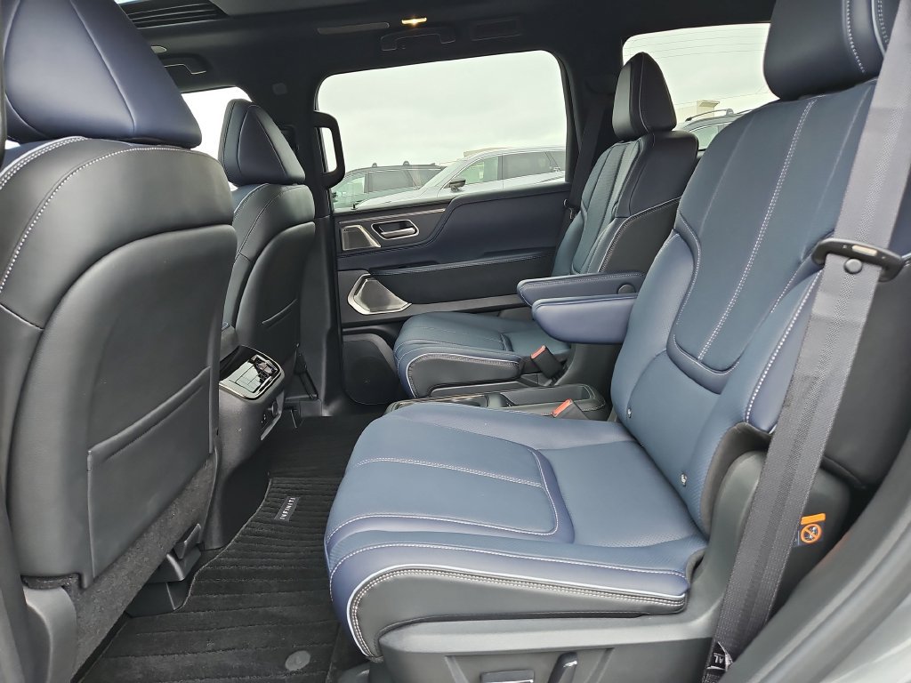 Certified 2026 INFINITI QX80 4WD w/ Sport Exterior Package image 26