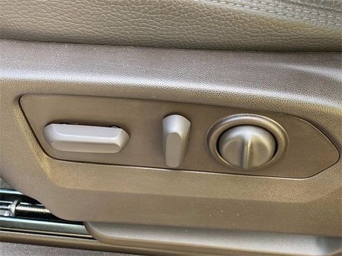 Used 2022 GMC Sierra 3500 Denali w/ Denali Ultimate Package image 15