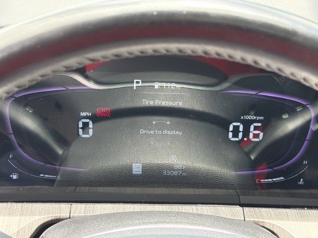 Used 2025 Kia Telluride EX w/ EX Captain's Chair Package FWD image 27