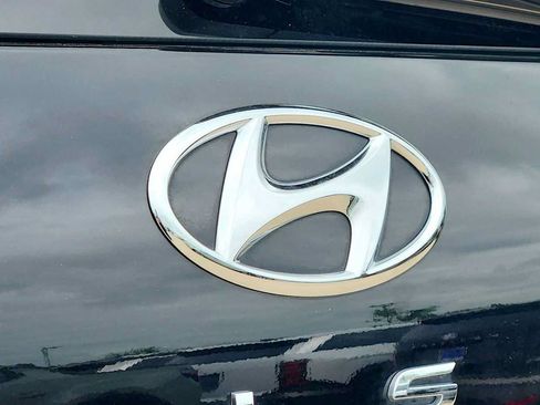Used 2025 Hyundai Palisade Calligraphy FWD image 11
