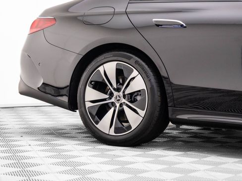 Used 2025 Mercedes-Benz E 350 4MATIC Sedan w/ Winter Package image 35