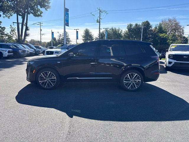 Used 2025 Cadillac XT6 Sport w/ Technology Package AWD/4WD image 4