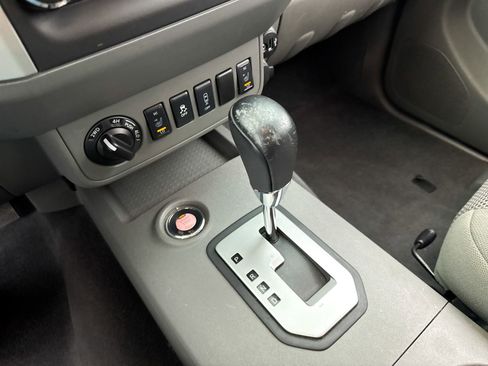 Used 2020 Nissan Frontier SV AWD/4WD image 24