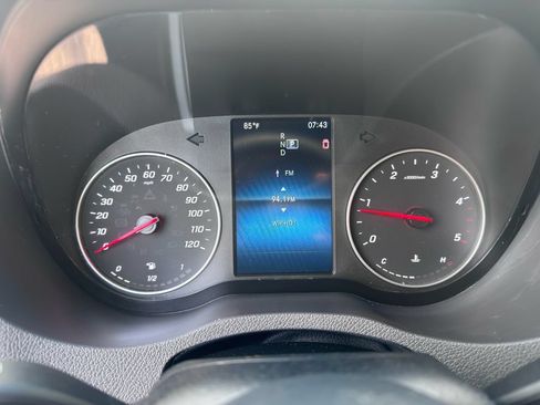 Used 2023 Mercedes-Benz Sprinter 2500 image 18