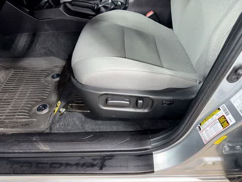 Certified 2023 Toyota Tacoma SR5 AWD/4WD image 23