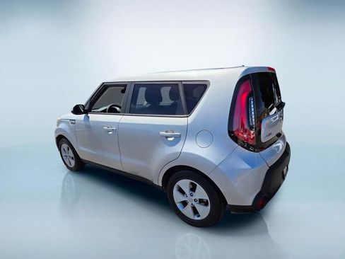 Used 2016 Kia Soul w/ Convenience Package FWD image 6