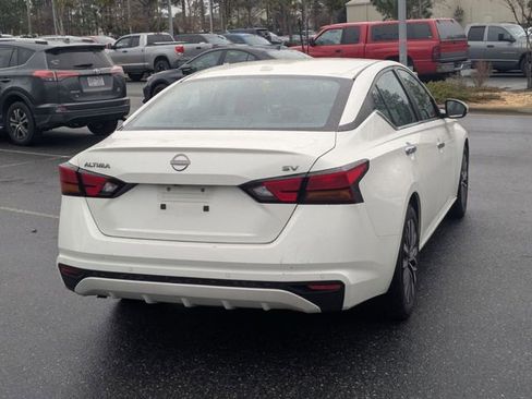 Used 2023 Nissan Altima 2.5 SV image 3