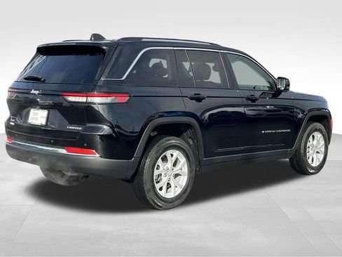 Used 2023 Jeep Grand Cherokee Limited image 7