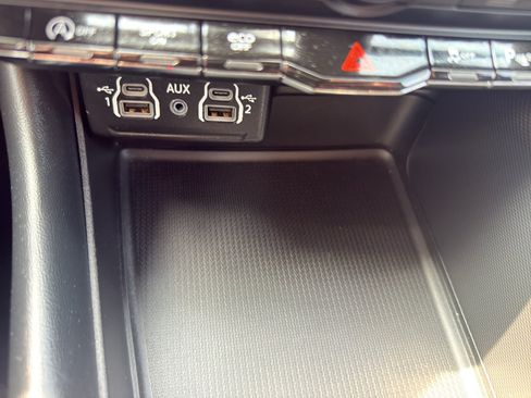 Used 2025 Dodge Durango GT AWD/4WD image 21