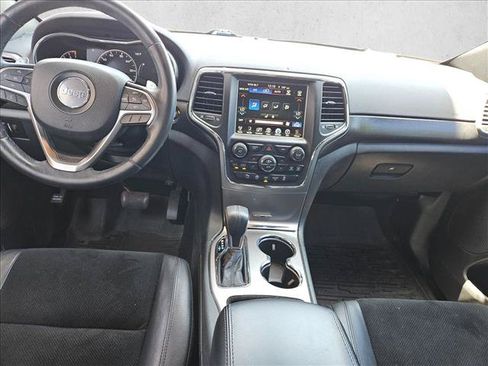 Used 2017 Jeep Grand Cherokee Altitude AWD/4WD image 20