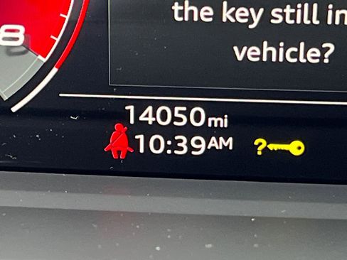 Certified 2025 Audi Q3 2.0T Premium Plus w/ Premium Plus Package image 28