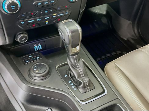 Used 2019 Ford Ranger Lariat AWD/4WD image 16
