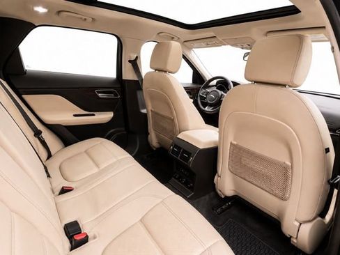 Used 2018 Jaguar F-PACE Prestige AWD/4WD image 24