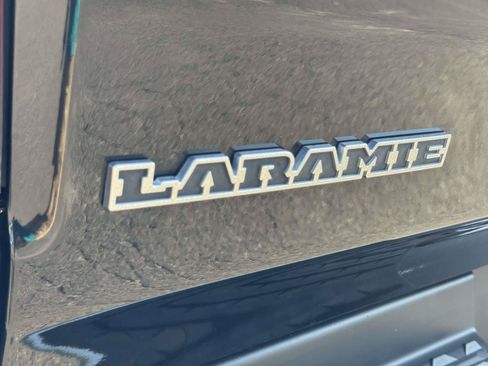 Used 2022 RAM 1500 Laramie AWD/4WD image 13