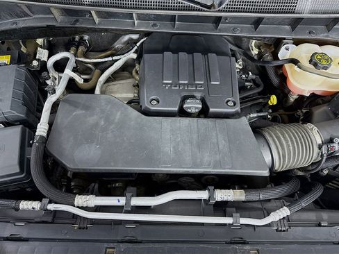 Used 2022 Chevrolet Silverado 1500 Custom w/ Safety Confidence Package image 28