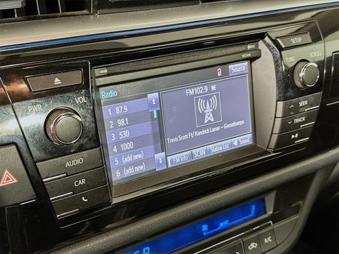 Used 2014 Toyota Corolla S image 14