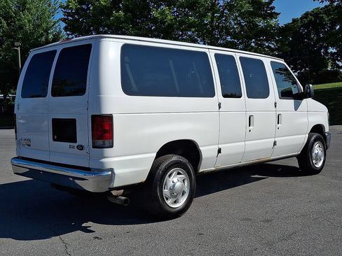 Used 2012 Ford E-350 and Econoline 350 XLT RWD image 7