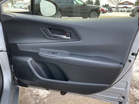 Used 2024 Toyota Prius XLE image 12