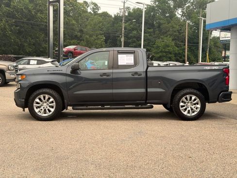 Used 2020 Chevrolet Silverado 1500 Custom w/ Custom Value Package AWD/4WD image 4