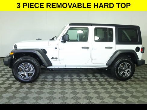 Used 2022 Jeep Wrangler Unlimited Sport AWD/4WD image 7