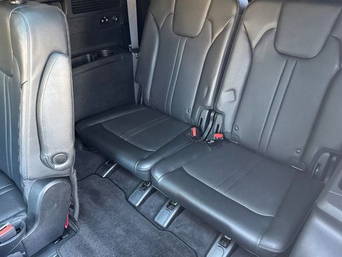 Used 2023 Kia Sorento SX AWD/4WD image 16