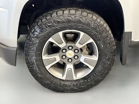 Used 2015 Chevrolet Colorado Z71 AWD/4WD image 30