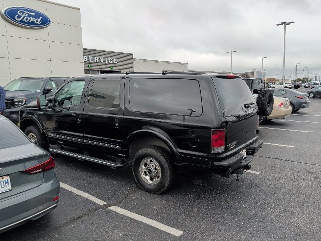 Used 2005 Ford Excursion Limited AWD/4WD image 6