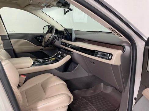 Used 2020 Lincoln Aviator Reserve w/ Equipment Group 201A RWD image 29