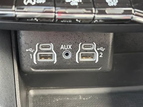 Used 2023 Dodge Durango GT AWD/4WD image 61