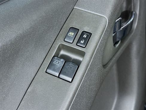 Used 2017 Nissan Frontier SV RWD image 26
