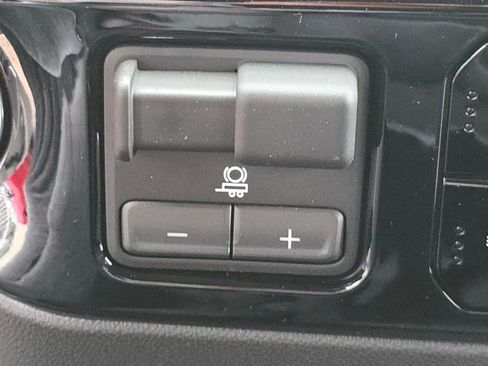 New 2025 Chevrolet Silverado 1500 LTZ image 5